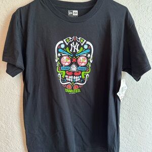 Youth Medium New York Yankees NY NEW ERA Black T-Shirt 🔥 NWT sugar skull